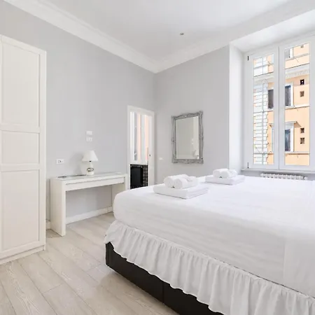 Vatican Luxury 3 Bedrooms 4 Bathrooms Apartamento *