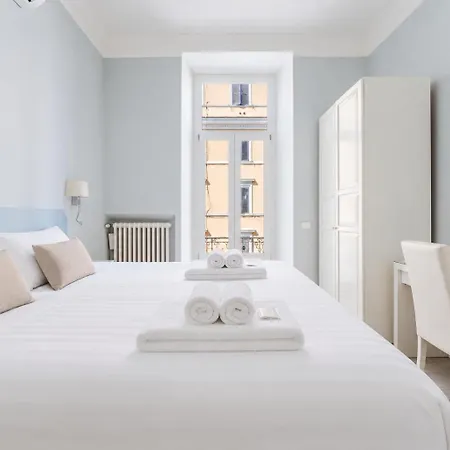 Vatican Luxury 3 Bedrooms 4 Bathrooms Apartamento *