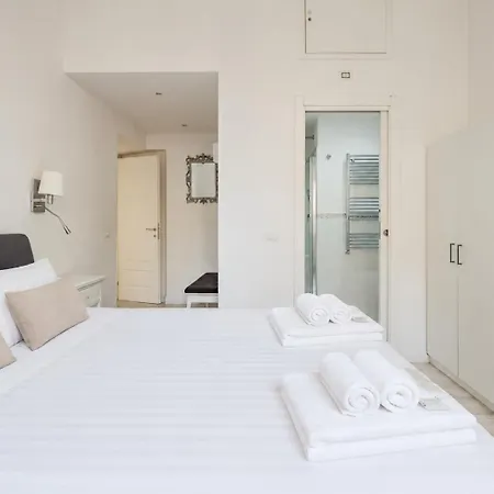 Vatican Luxury 3 Bedrooms 4 Bathrooms Apartamento *